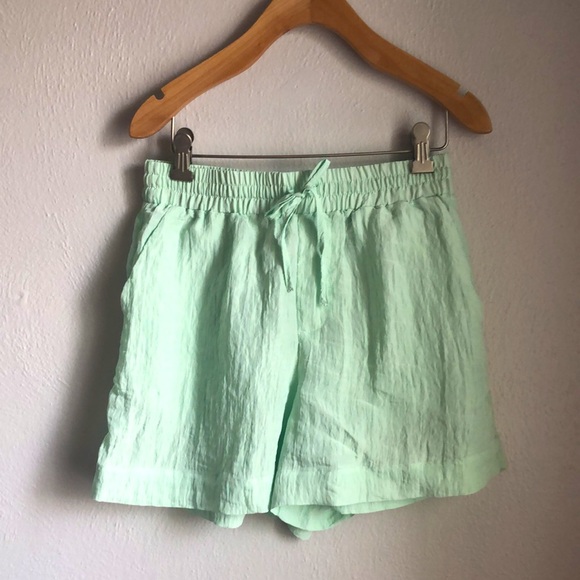 House of Harlow 2 Piece Shorts Set NWT - Picture 2 of 4
